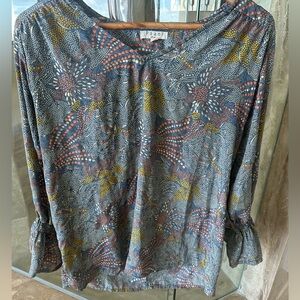 Unique Loose Pristine Soft Great Fabric  Top